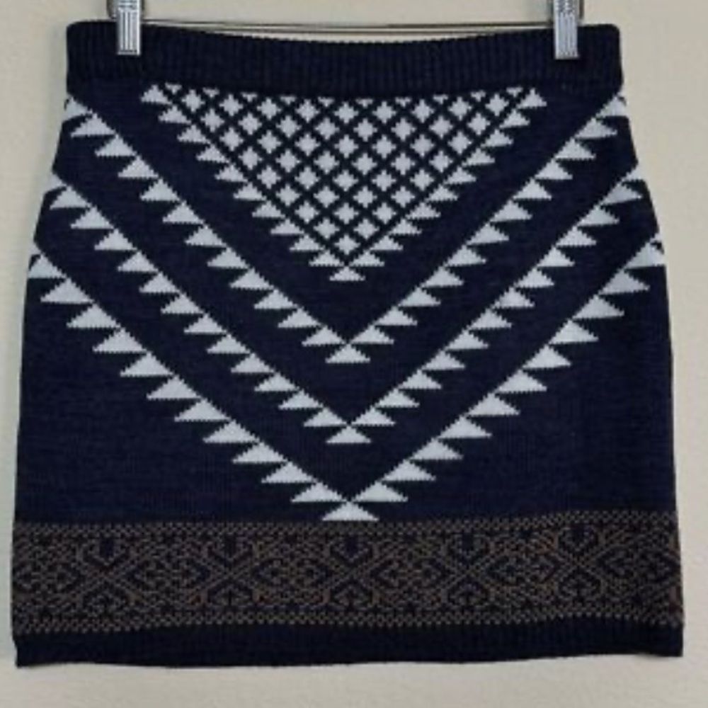 Maurices Sweater mini skirt blue/brown/white